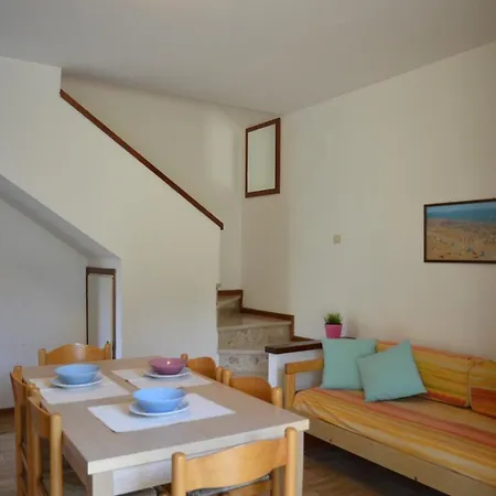 Carla E Caterina Vila